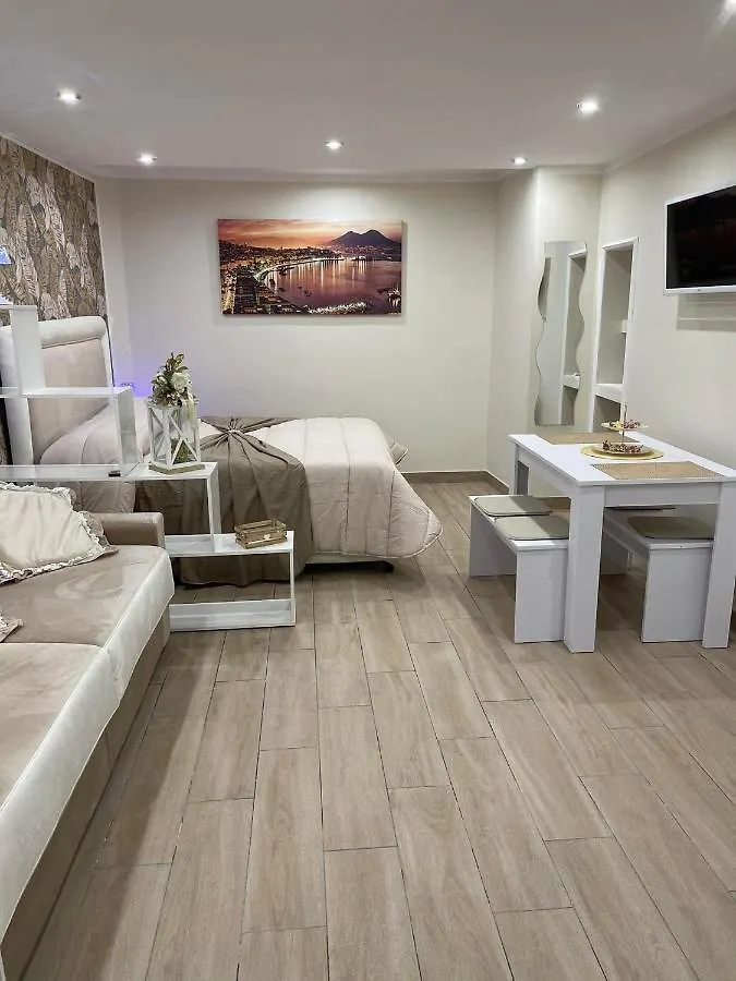 La Dimora Dei Sogni Sedil Capuano Home Suite Naples Appartement
